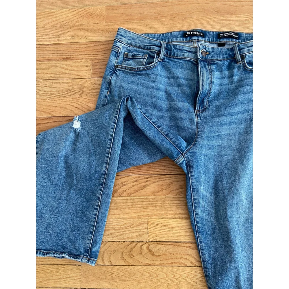 Joe Fresh Women’s Blue Distressed Straight Leg Jeans Size 18W - Picture 6 of 9